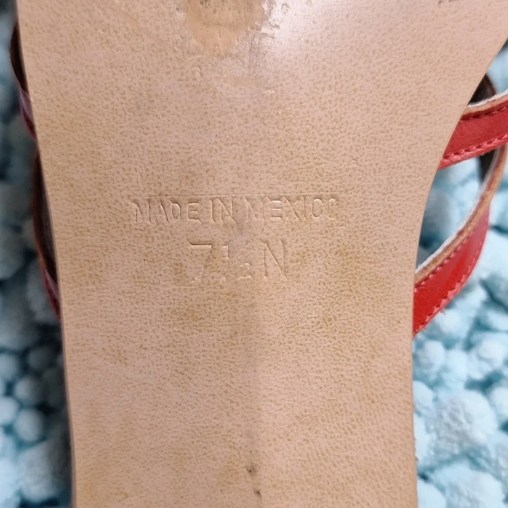 Bernardo  high quality red leather sandles, 7 1/2